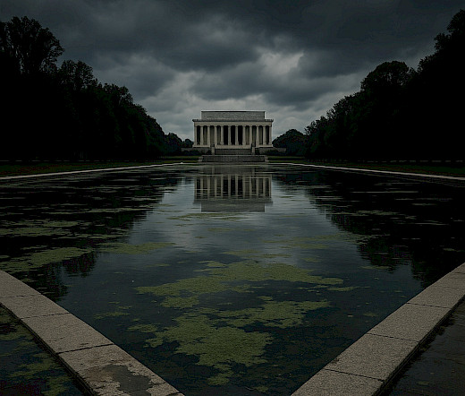 LINKING ALGAE AND VANDALISM: LINCOLN MEMORIAL REFLECTING POOL PROJECT UNDER FIRE 💔